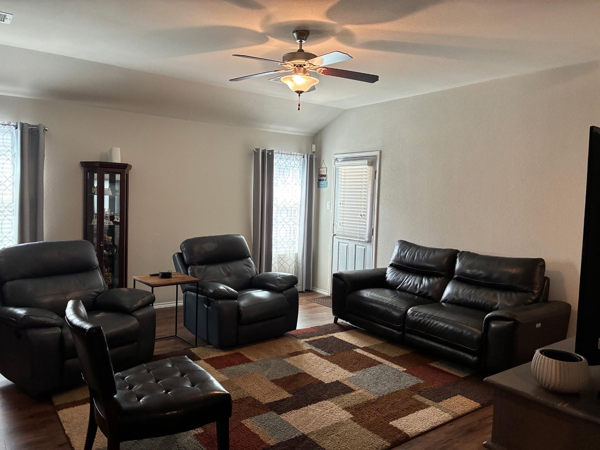 5606 Mesquite Oaks Trail