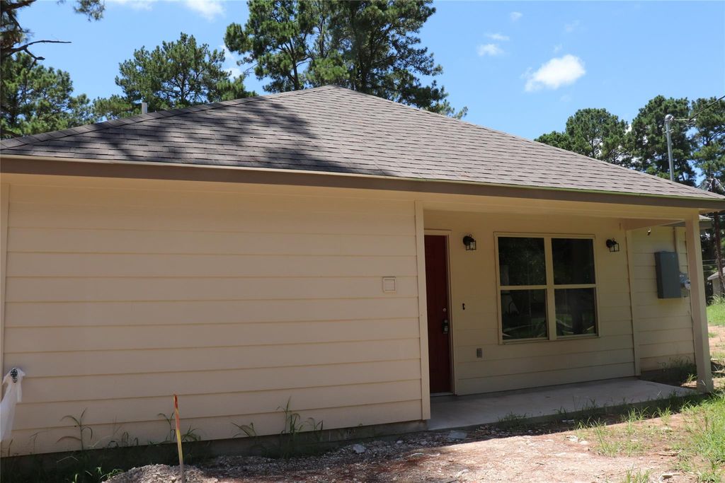 Photo of 9199 Inwood, Willis, TX 77318 (MLS # 21381607)