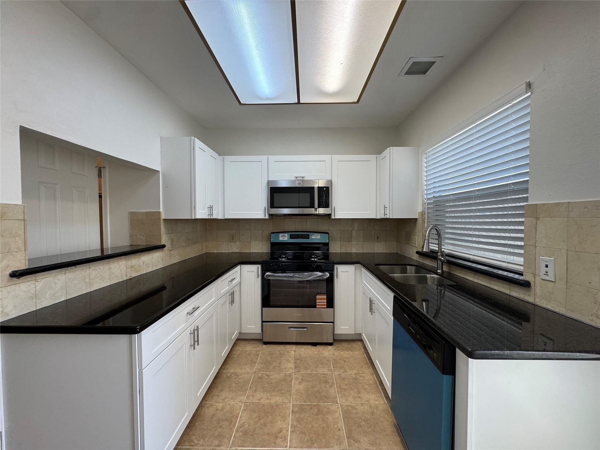 2930 Grants Lake Boulevard 2304