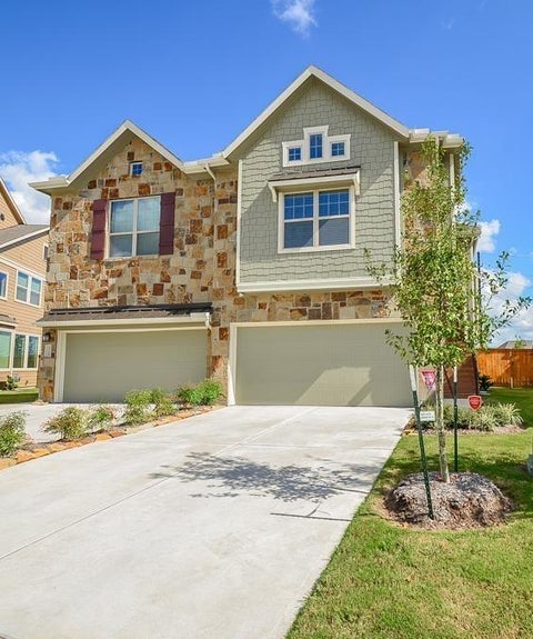 Townhouse For Rent - 12102 La Strada Street<br/> Richmond, TX 77406