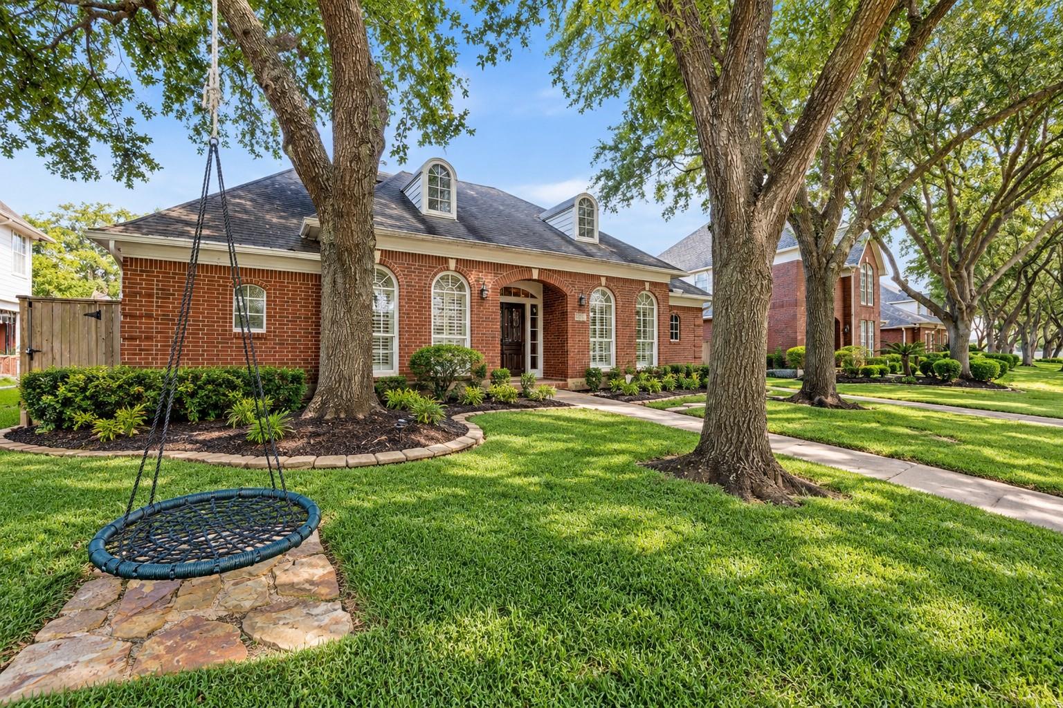1515 Moon Shadow Court