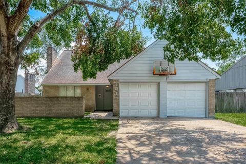 Photo of 5023 Whispering Falls Drive, Houston, TX 77084 (MLS # 6551830)