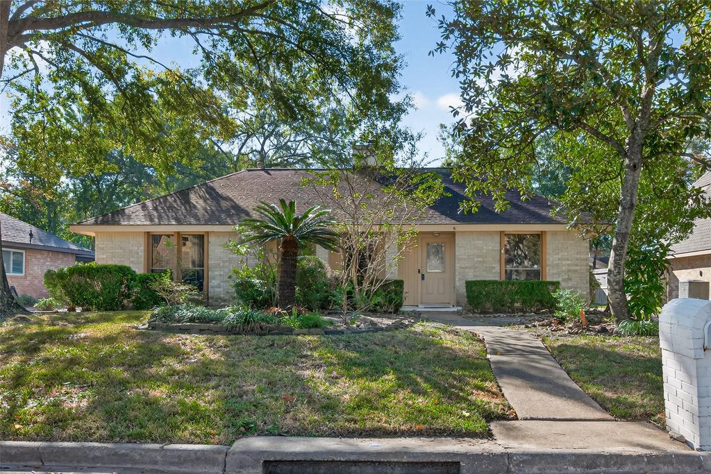 Photo of 3714 Haven Pines Drive, Houston, TX 77345 (MLS # 36210509)