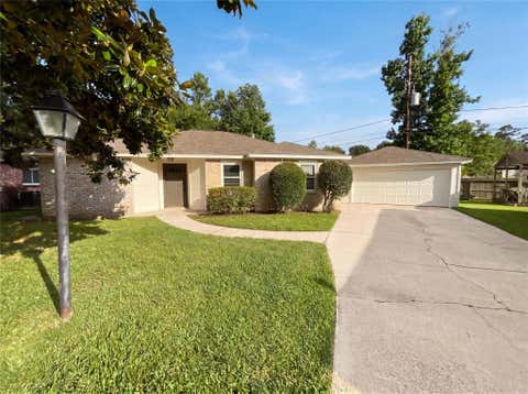 Homes For Sale - 410 E Little Oak Court<br/> Spring, TX 77386