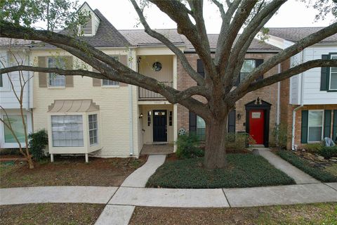 Photo of 14147 Misty Meadow Lane, Houston, TX 77079 (MLS # 3051507)