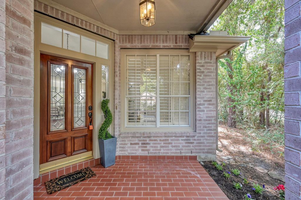 Photo of 39 E Honey Grove Place, The Woodlands, TX 77382 (MLS # 12715211)