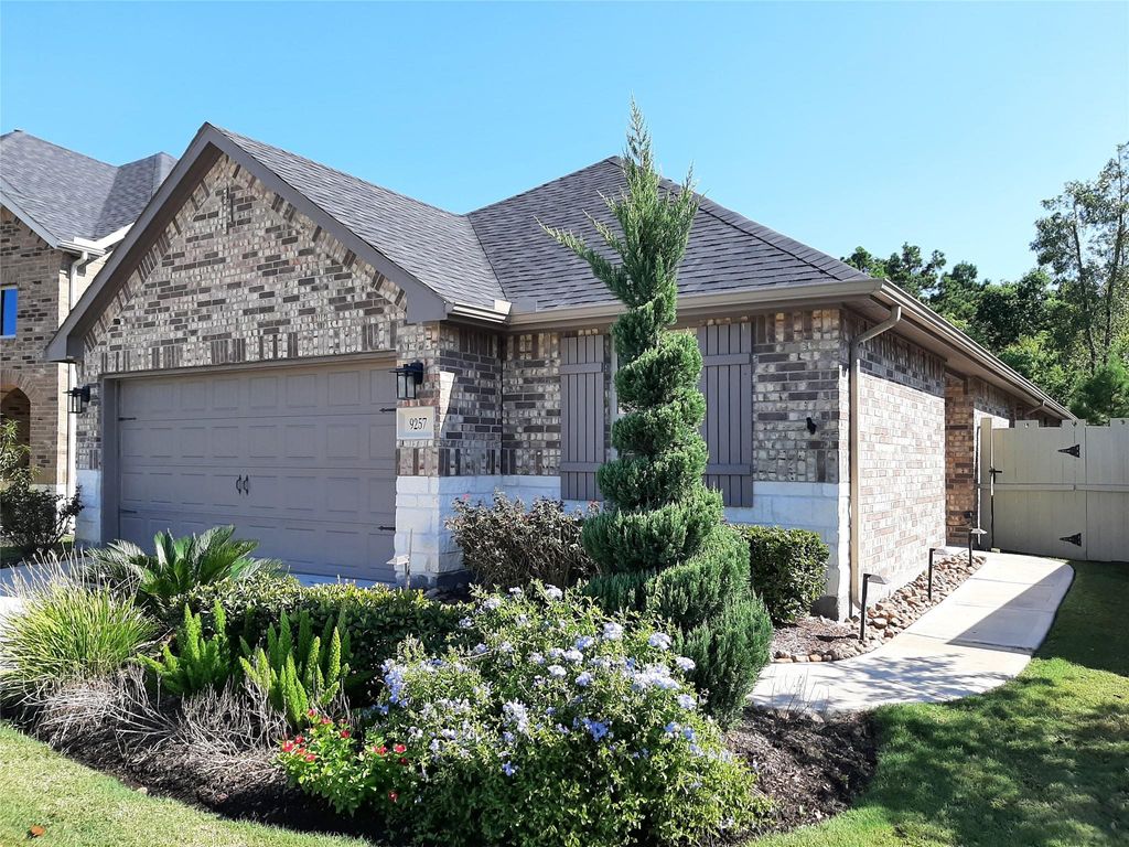 Photo of 9257 Inland Leather Lane, Conroe, TX 77385 (MLS # 64465268)