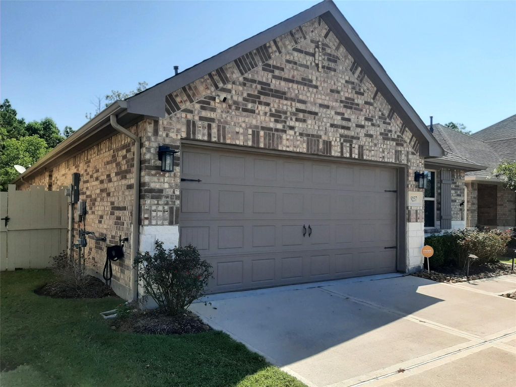 Photo of 9257 Inland Leather Lane, Conroe, TX 77385 (MLS # 64465268)