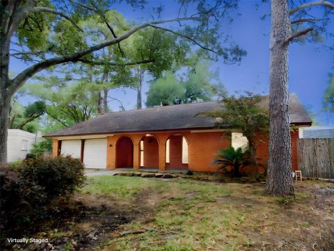 Photo of 913 Marys Court, Friendswood, TX 77546 (MLS # 10704664)