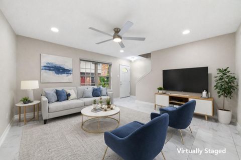 Tiny photo for 515 Tallowood Road #15, Houston, TX 77024 (MLS # 22627867)