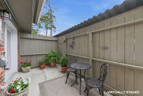 Tiny photo for 515 Tallowood Road #15, Houston, TX 77024 (MLS # 22627867)