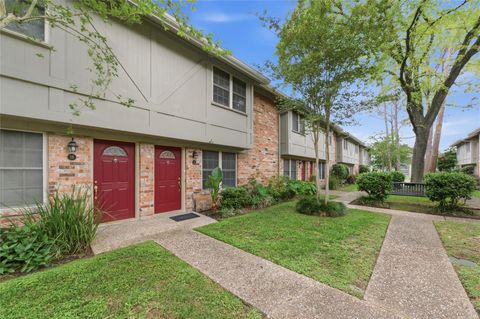 Tiny photo for 515 Tallowood Road #15, Houston, TX 77024 (MLS # 22627867)