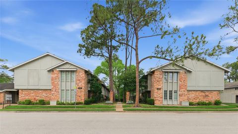 Tiny photo for 515 Tallowood Road #15, Houston, TX 77024 (MLS # 22627867)