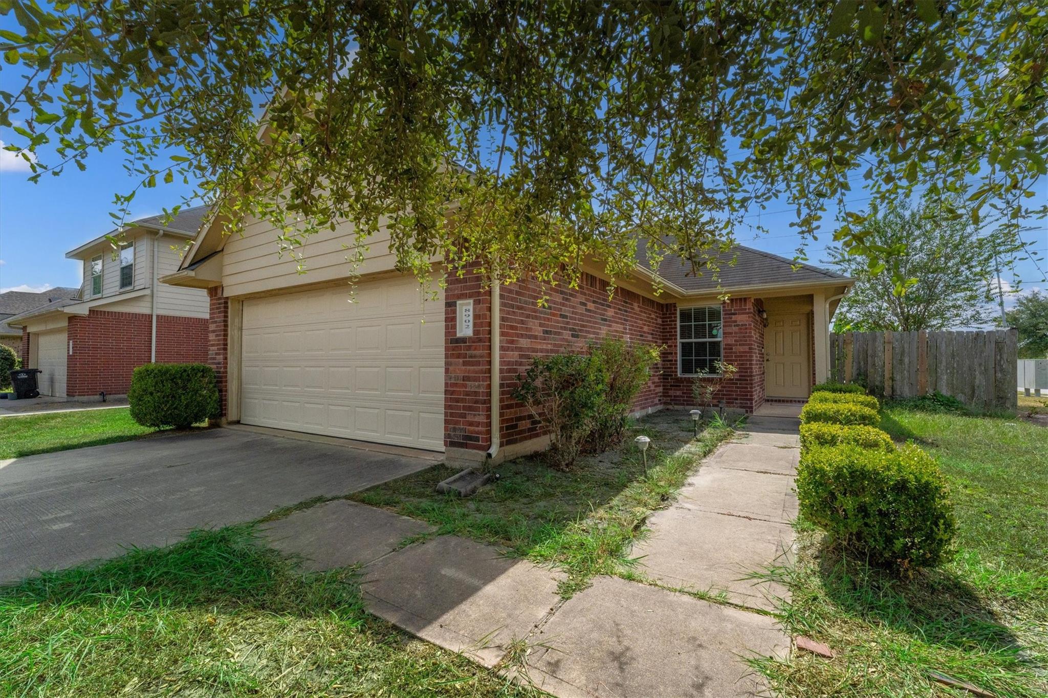 8902 Sweet Blue Jasmine Lane