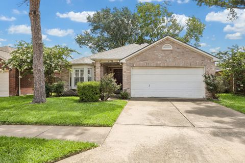 Tiny photo for 6738 Hertford Park Drive, Houston, TX 77084 (MLS # 40826356)