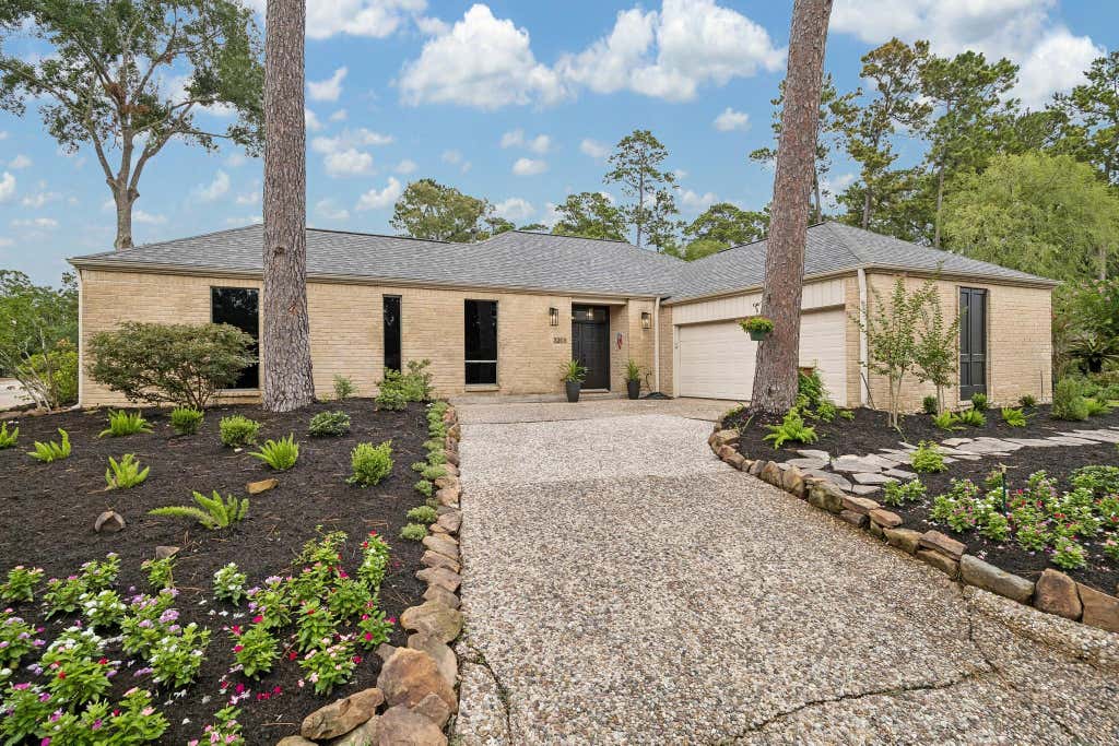 Photo of 3203 Deep River Court, Kingwood, TX 77339 (MLS # 41002802)