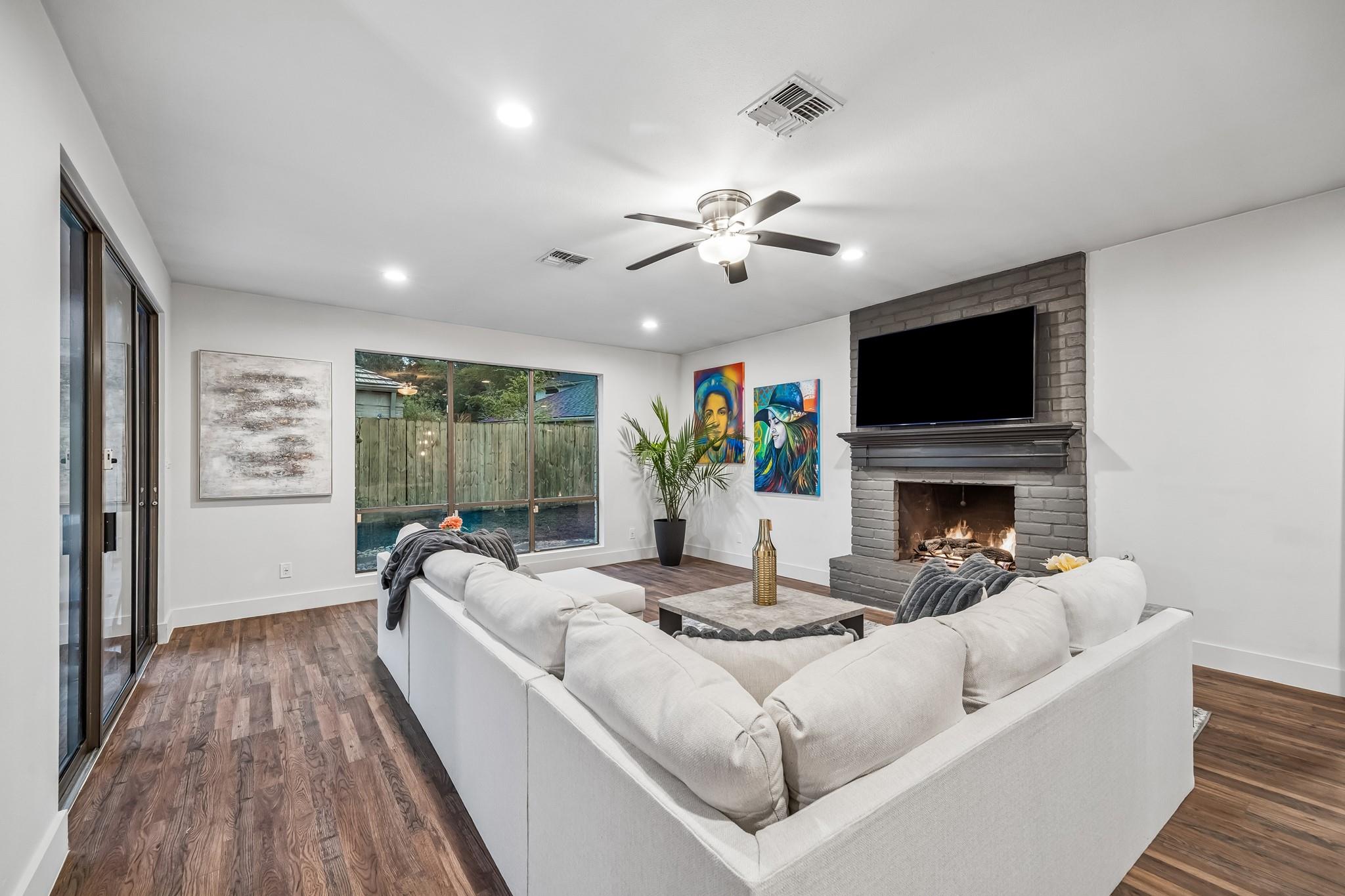 3203 Deep River Court