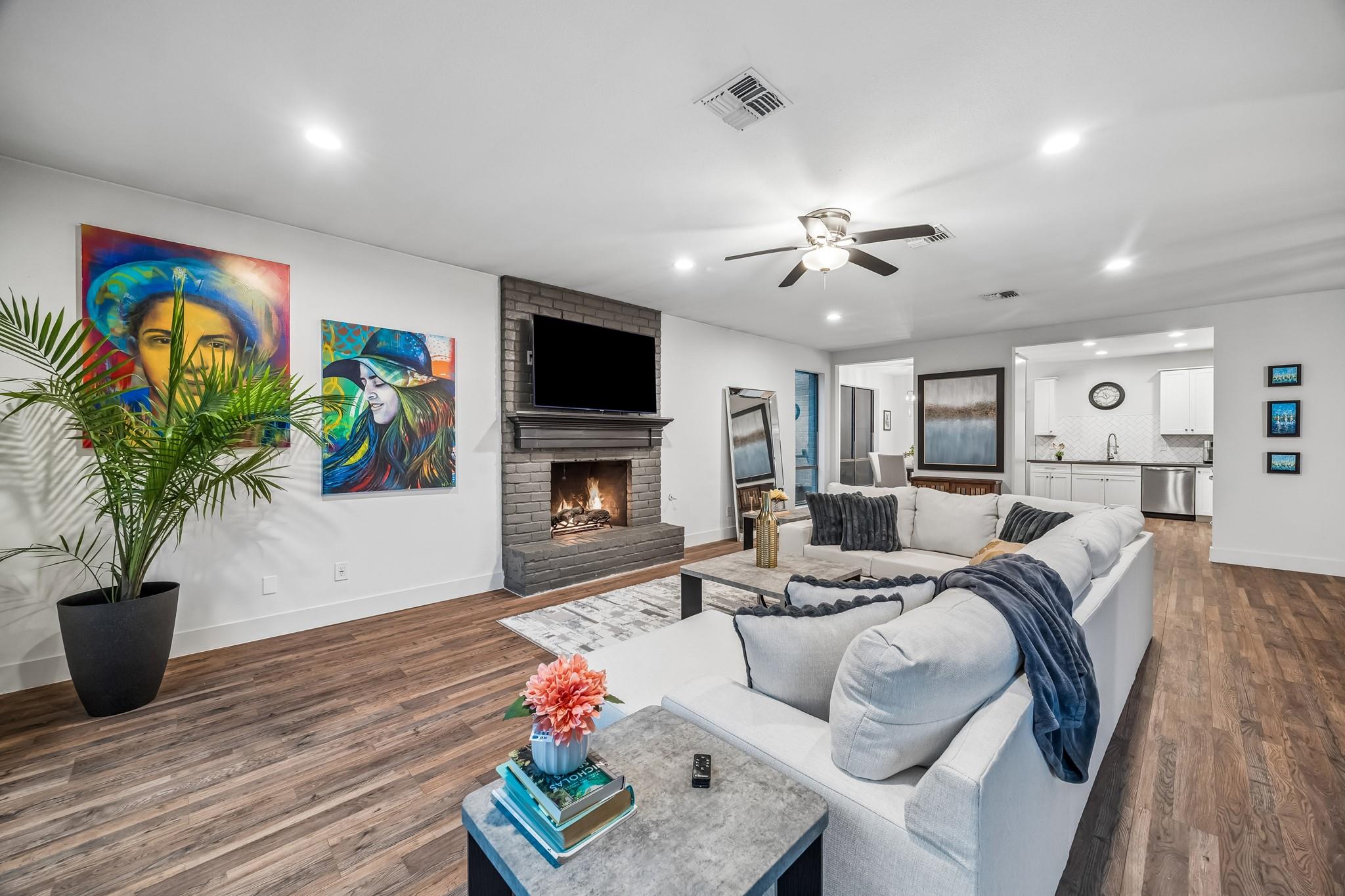 3203 Deep River Court