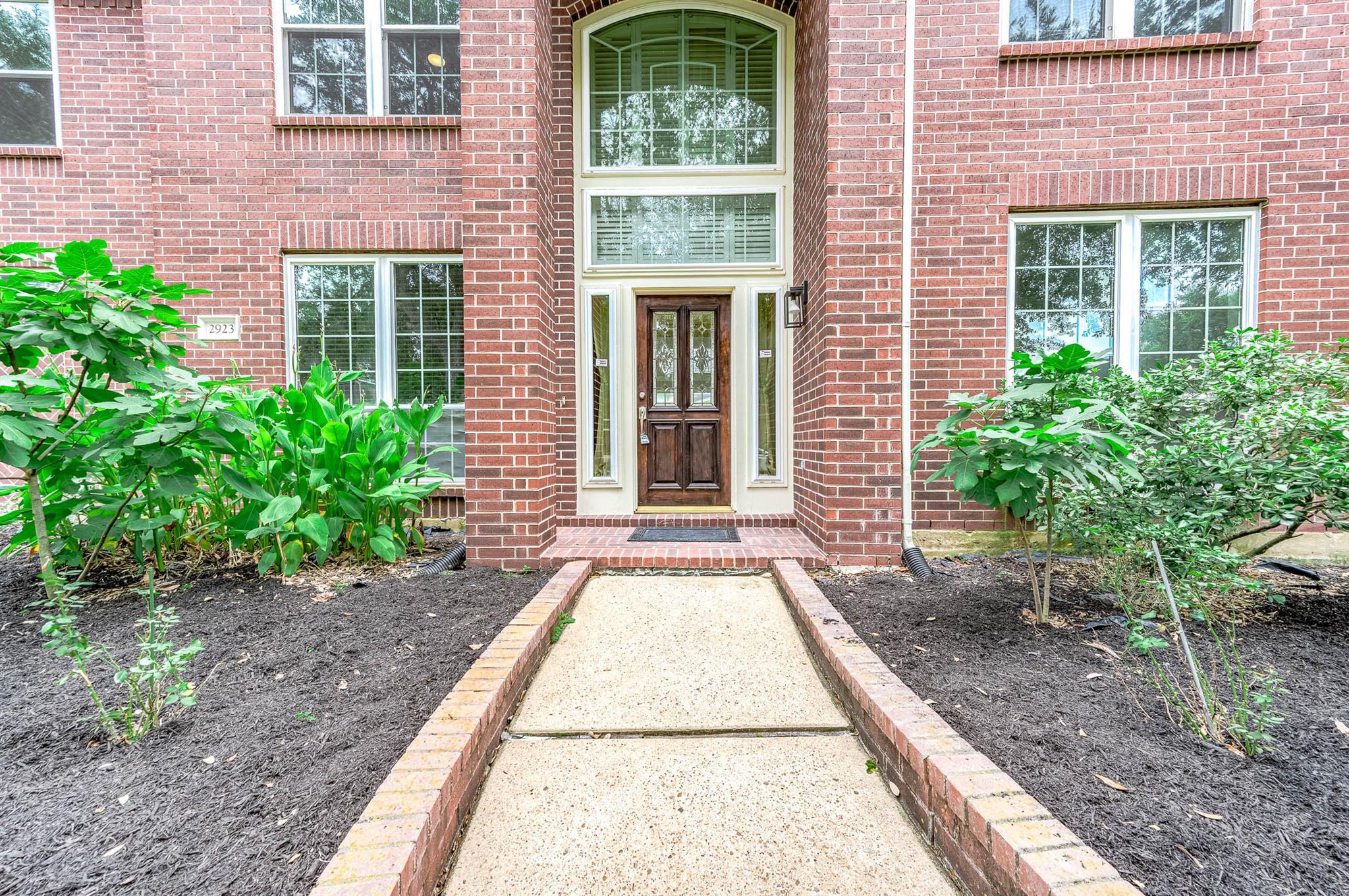 2923 Elsbury Lane