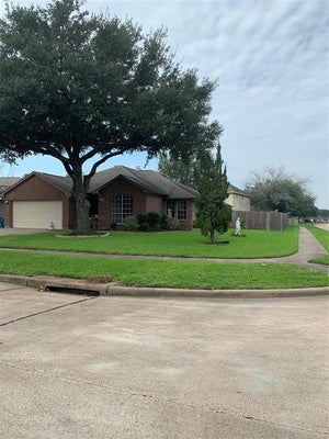 1402 TOWNSHIP CT, ROSENBERG, TX 77471 - Image fc9c19c60715bfa4189982d2d1b90747/2649346898