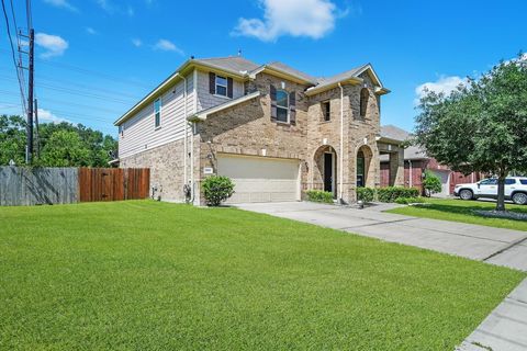 Photo of 20703 Fawn Timber Trail, Humble, TX 77346 (MLS # 41519379)