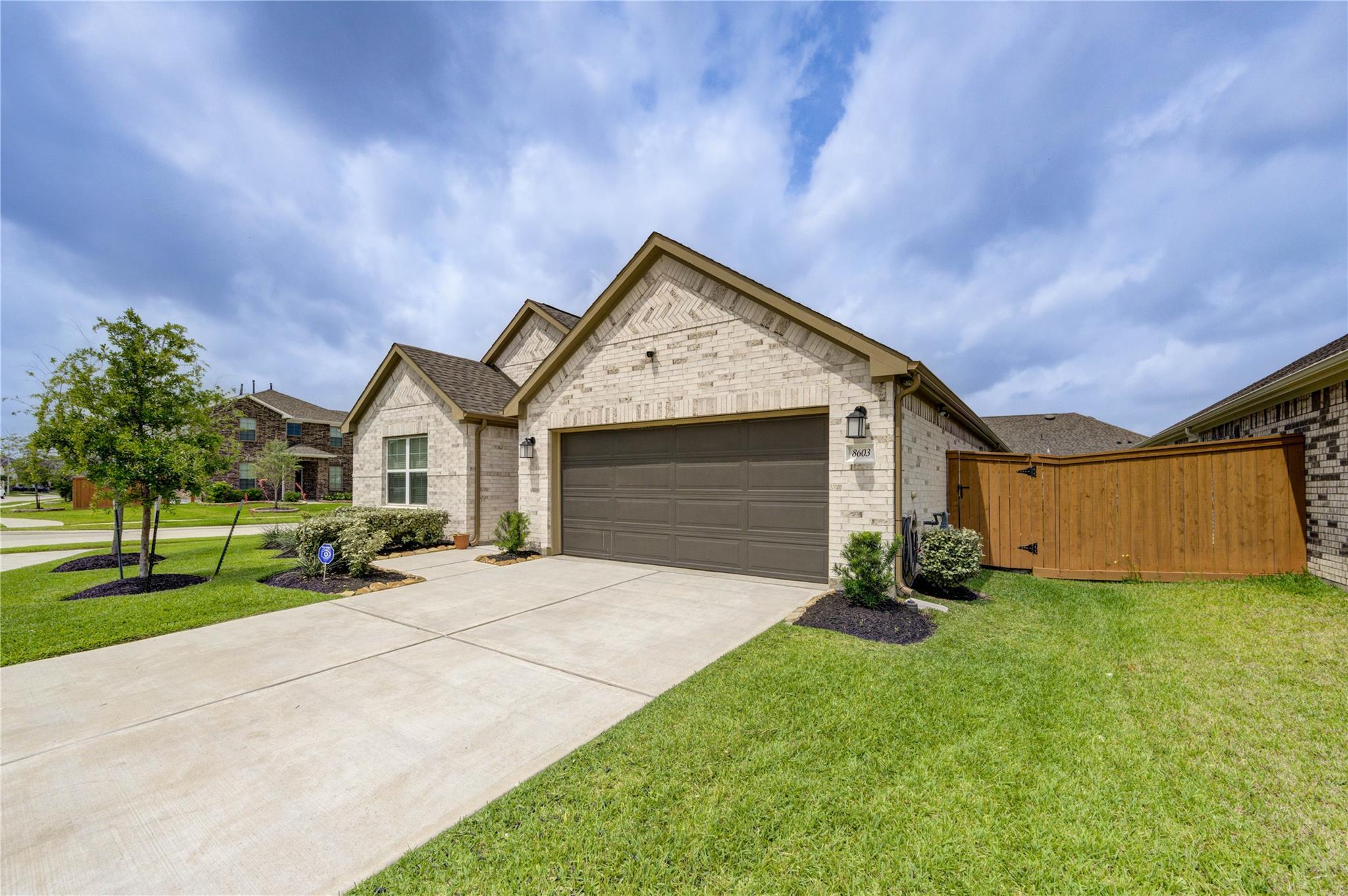 8603 Sun Coral Drive