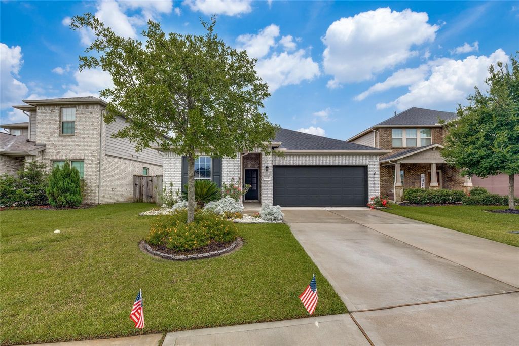 Photo of 385 Weimer Lagoon Road, La Porte, TX 77571 (MLS # 98826123)