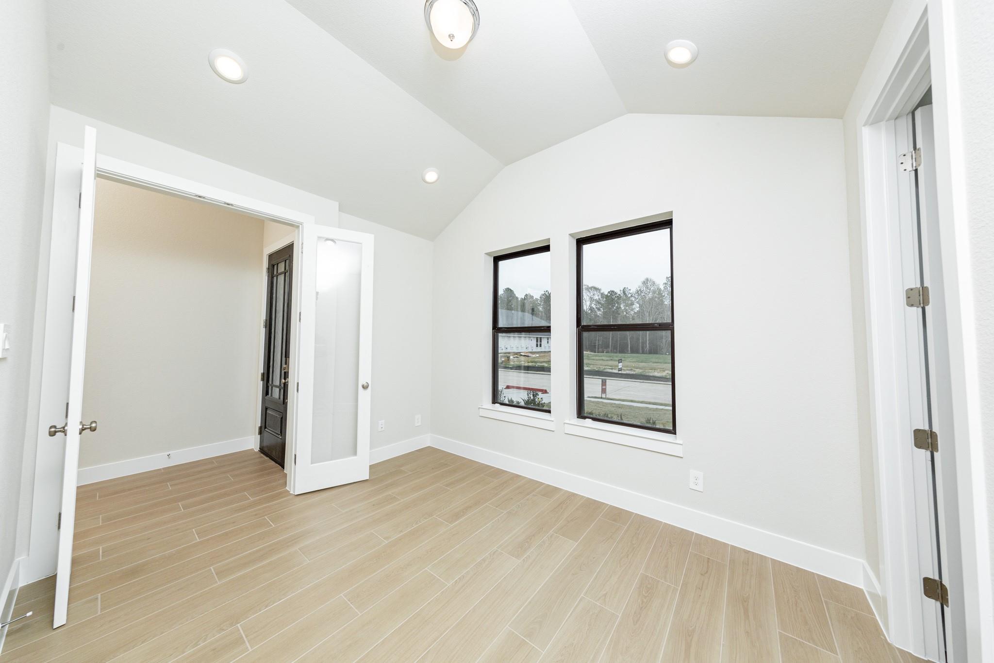 1915 Langford Street