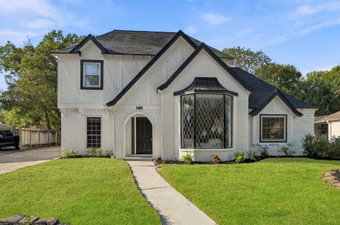 Photo of 6714 Brittany Park Lane, Houston, TX 77066 (MLS # 36708238)