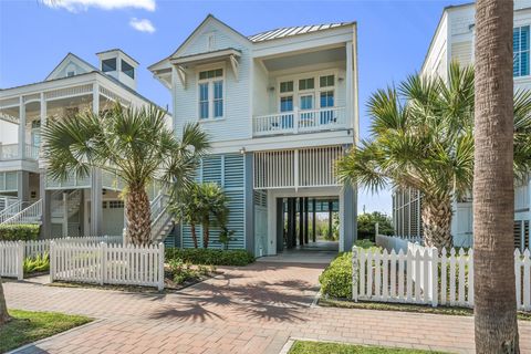 Photo of 2622 E Seaside Drive, Galveston, TX 77550 (MLS # 53010467)