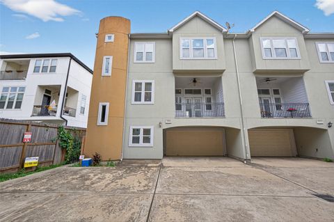 Photo of 5732 Kansas Street #B, Houston, TX 77007 (MLS # 15128300) Photo of 5732 Kansas Street #B, Houston, TX 77007 (MLS # 15128300)