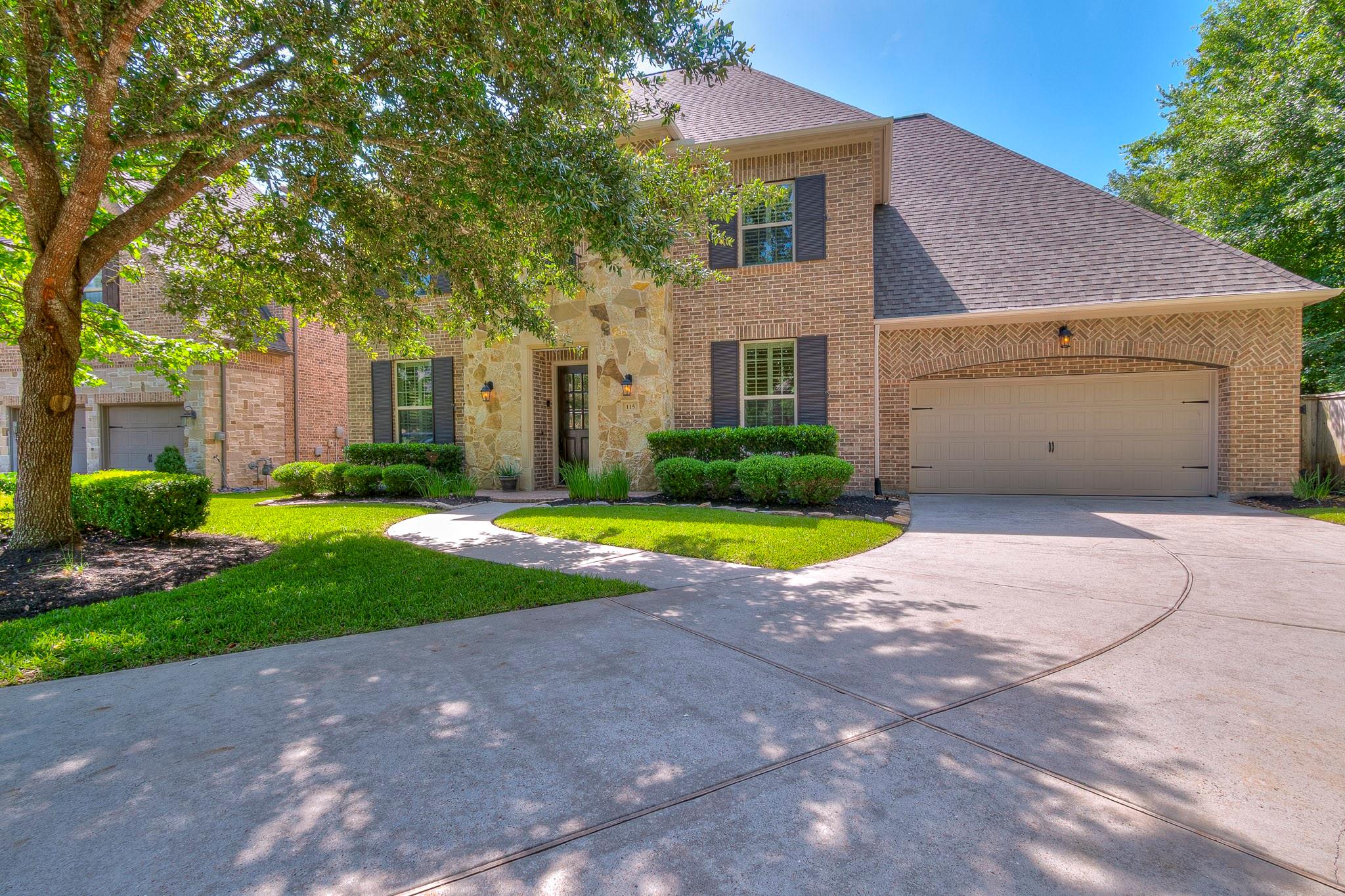 115 Sanibel Crest Place