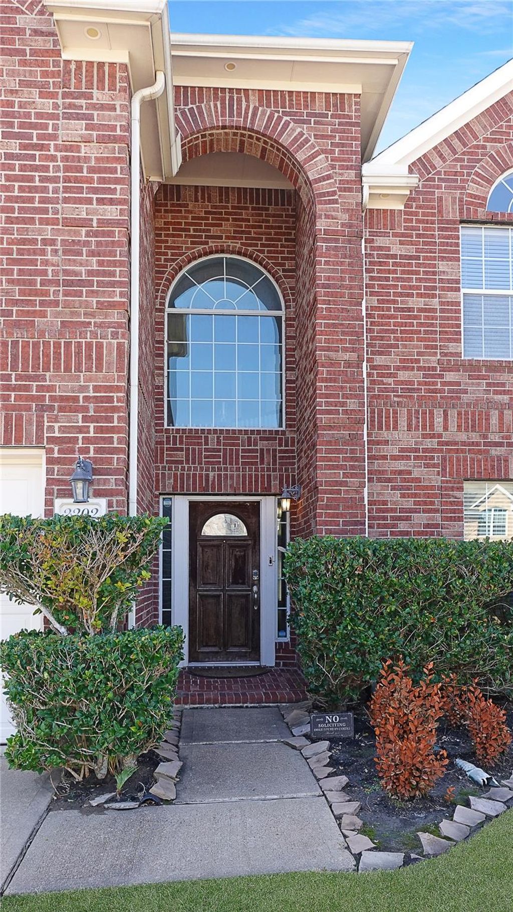 Photo of 2202 Drake Falls Drive, Pearland, TX 77584 (MLS # 42435406)