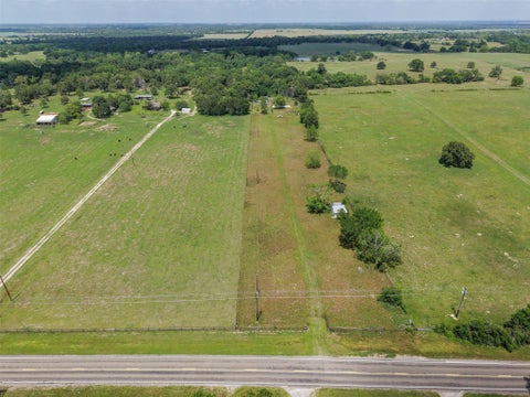 Photo of 37880 Farm Market 1736 Road, Hempstead, TX 77445 (MLS # 66609611)