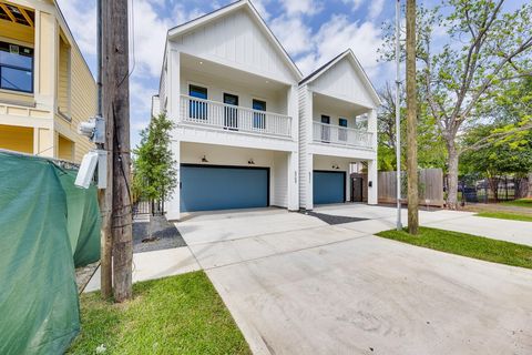 5709 Gano Street Houston TX 77009