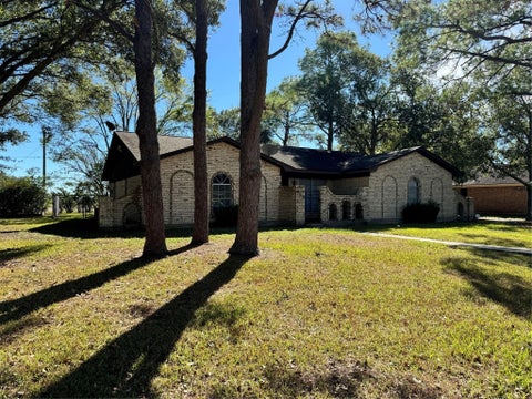 Photo of 413 Elm Drive, Ganado, TX 77962 (MLS # 72700464)