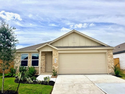 Homes For Sale - 6902 Sleepy Orange Court<br/> Needville, TX 77461