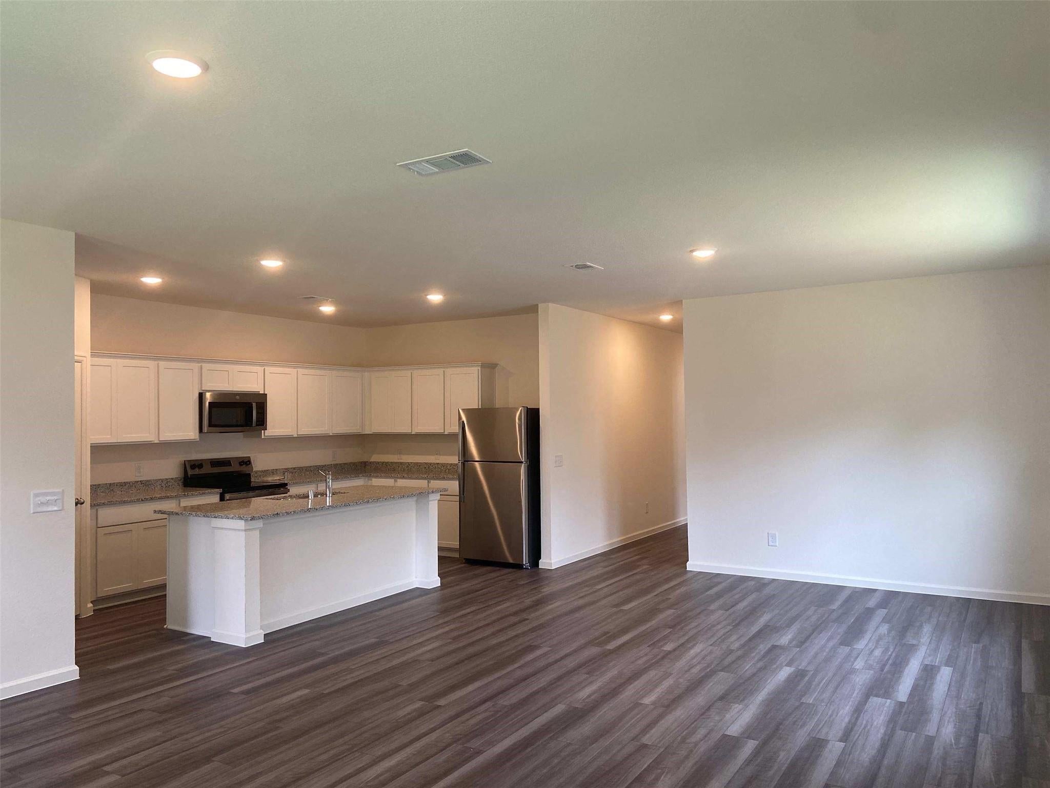 3215 Diamond View Lane