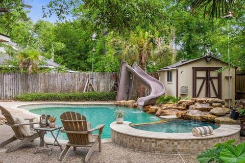 Homes For Sale - 330 Welford Lane<br/> Harris County, Highlands, TX 77562