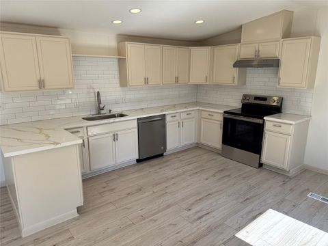 Photo of 31306 E Timberloch Trail, Magnolia, TX 77355 (MLS # 92305737)