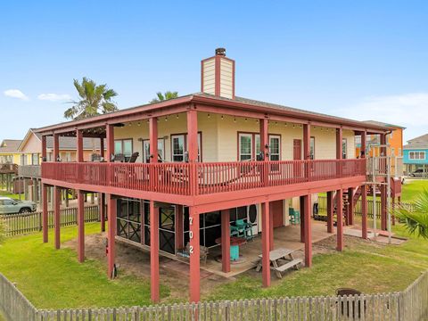 Photo of 702 Surf Drive, Surfside Beach, TX 77541 (MLS # 31082261)