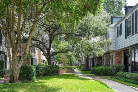 Photo of 3804 Lake Street, Houston, TX 77098 (MLS # 48201109)