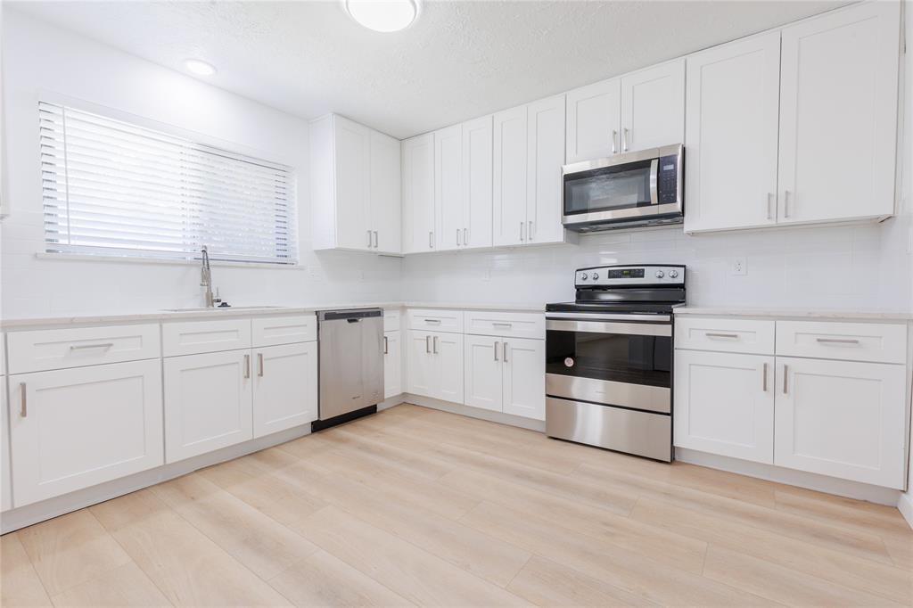 8311 Quail Burg Lane