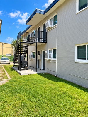 3906 ROTMAN ST APT 4, HOUSTON, TX 77003 - Image fcd567d8bd7ec568e918bd741f0ed697/4022247320