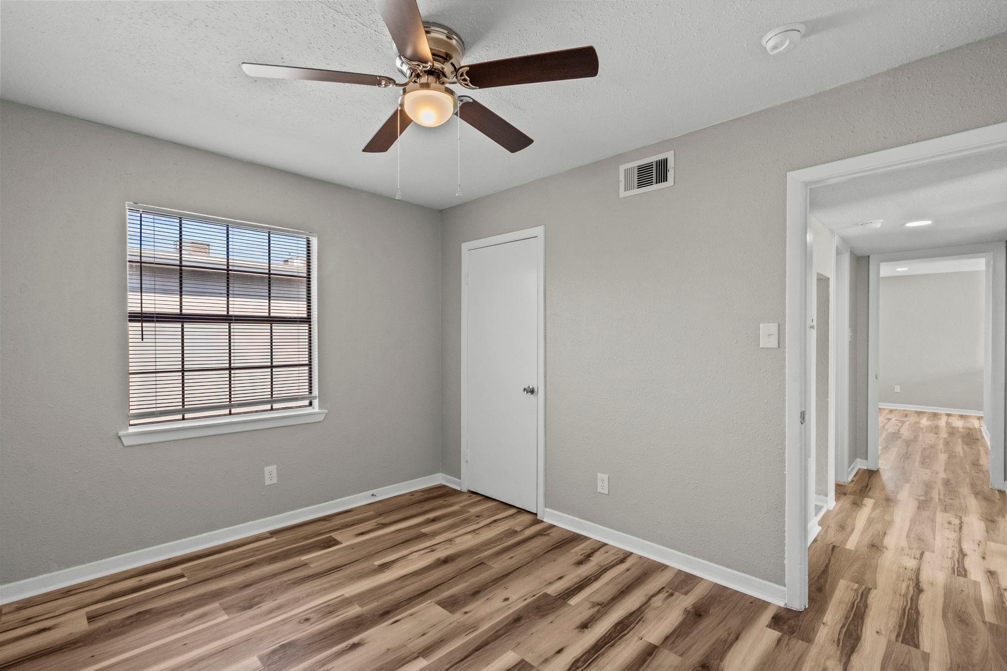 1927 Avenue M 1/2 10