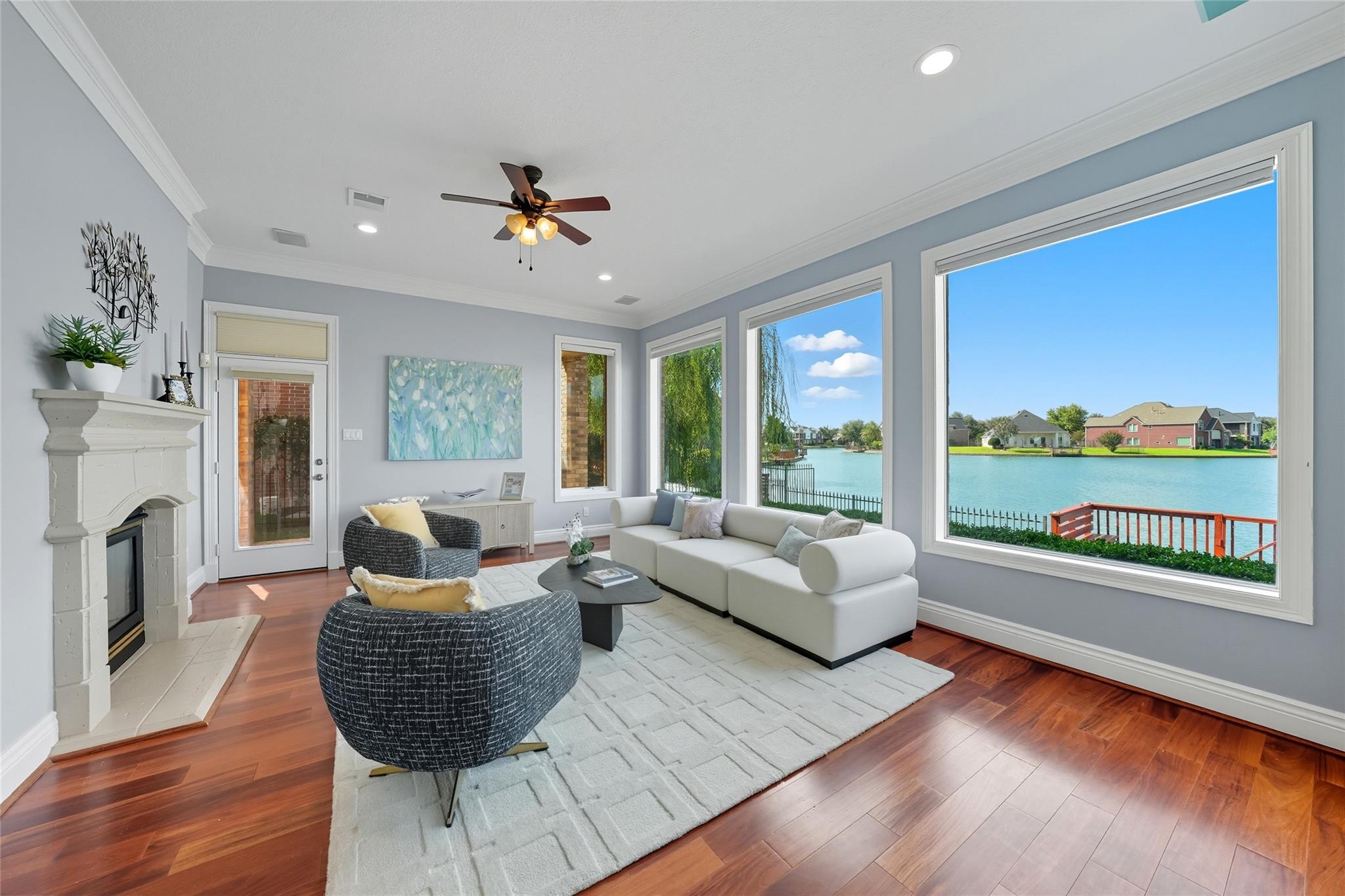 5934 Stratford Gardens Drive