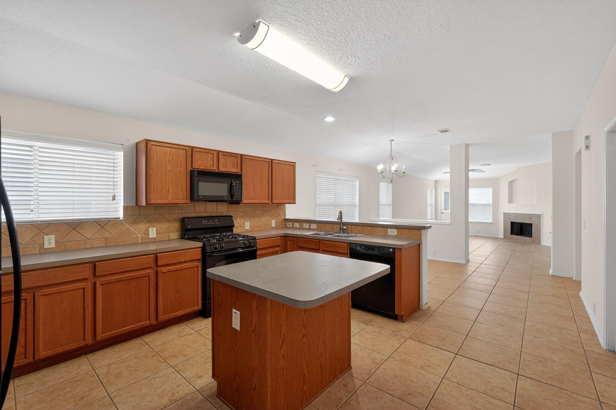 20114 Larkspur Landing