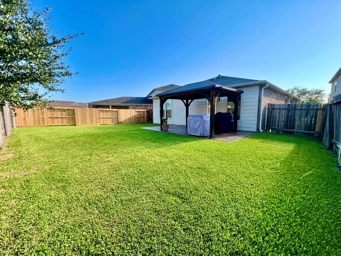 5831 Banyan Oak Court