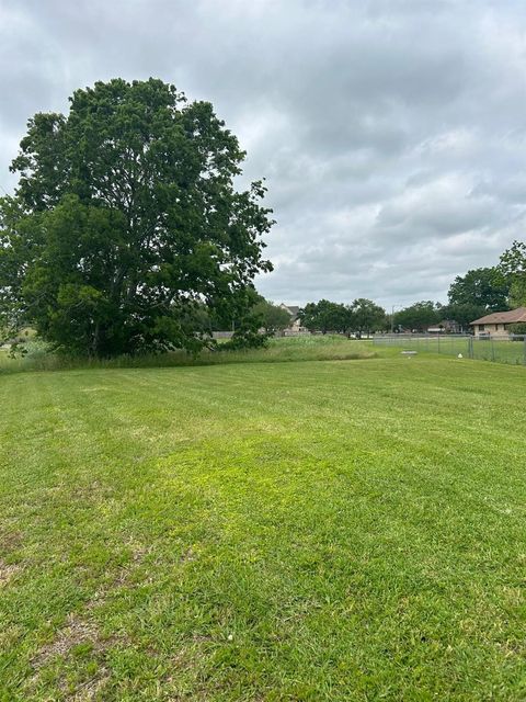 Photo of 35 Tx-288, Angleton, TX 77515 (MLS # 62350870)