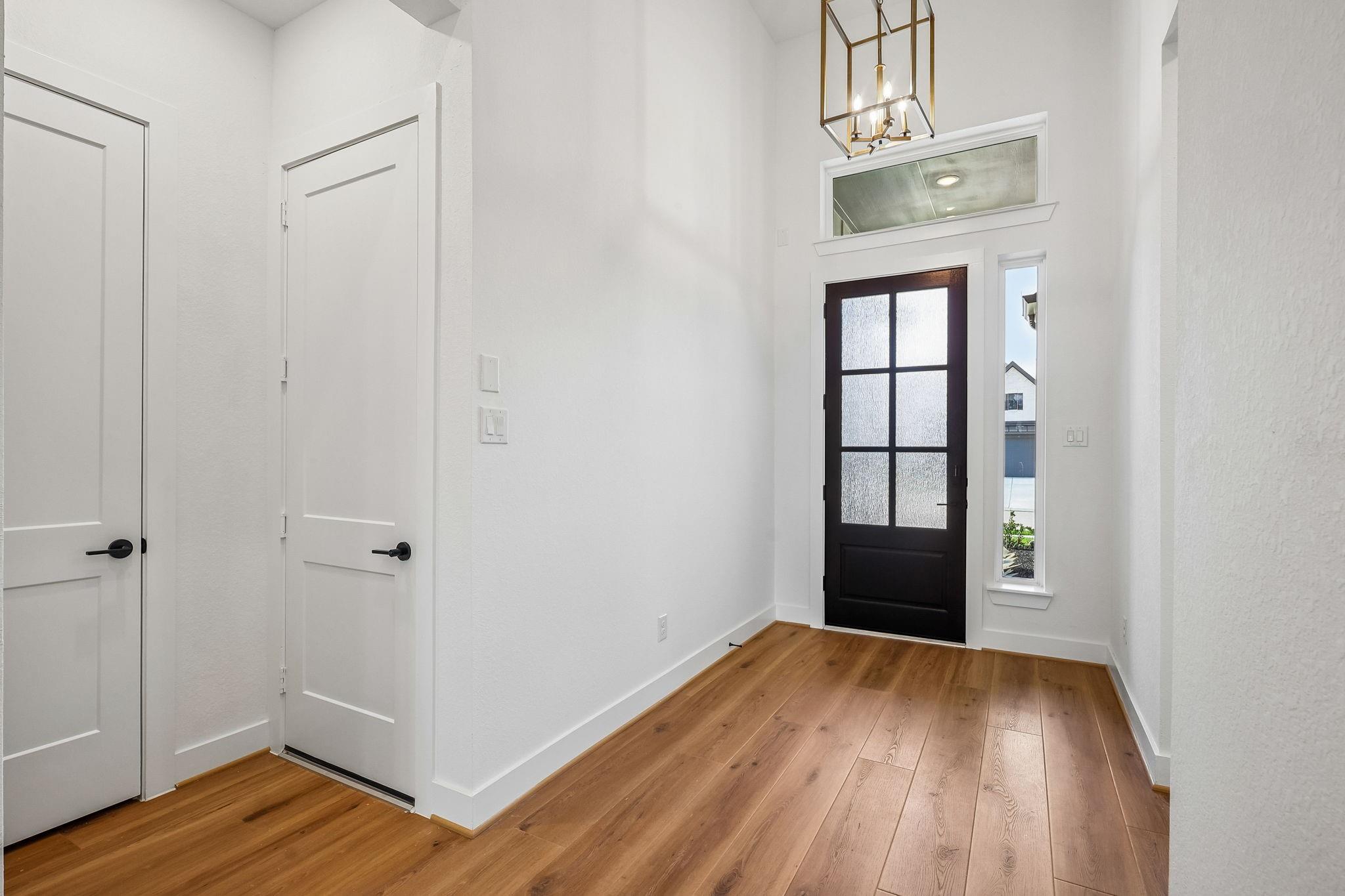 2327 Garden Arbor